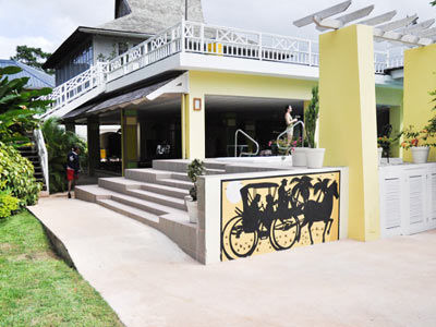 Breezes Runaway Bay Resort And Golf Club Exterior photo